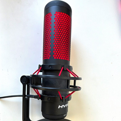 HyperX QuadCast USB Mikrofon freistehend mit Halterung/Ständer schwarz/rot