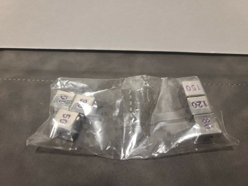 Pokemon Ultra Premium Sword & Shield Assorted Dice, Coins, & Special Tokens - Picture 6 of 7