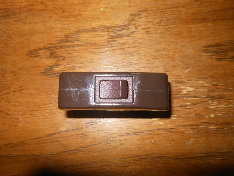 New Leviton In Line Switch In Brown Model 5410B - Image 2 of 3