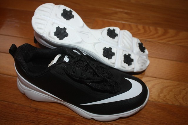 nike junior golf shoes