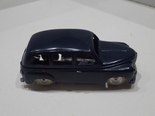 CIJ EUROPARC 3/42 RENAULT PRAIRIE SCALA 1:43 CONDIZIONI QUASI PARI AL NUOVO (10) - Foto 5 di 6