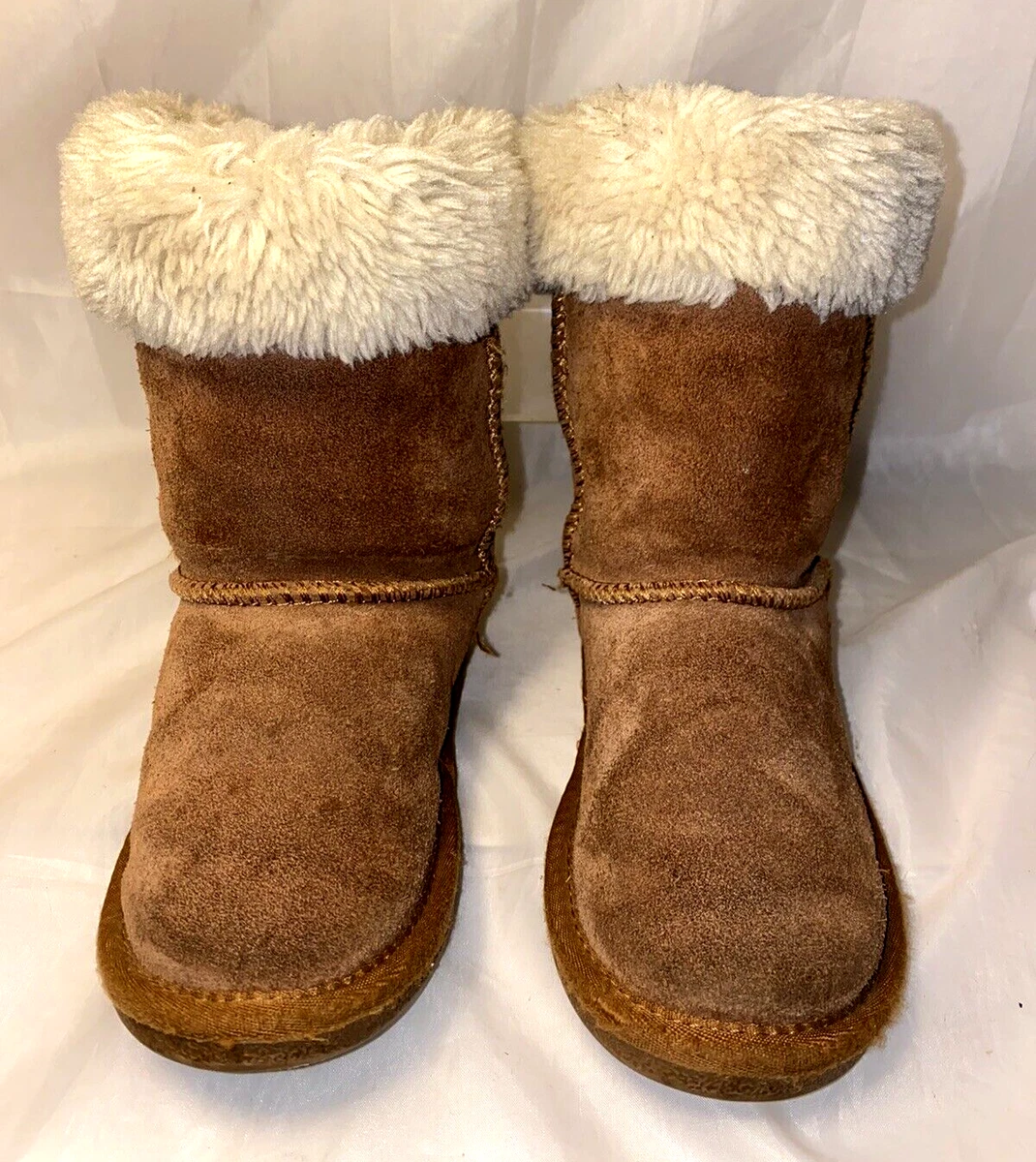 Girls outlet lamo boots