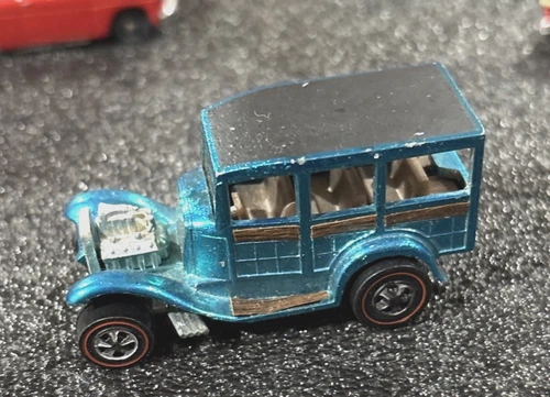 Hot Wheels Redline Classic ‘31 Ford Woody, #6251 cool Blue Spectraflame Metallic