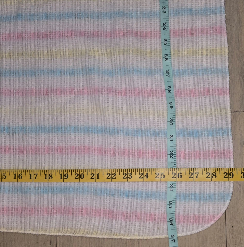 Manta bebé vintage a rayas pastel baliza acrílico tejido gofre abierto WPL 1675 Foto 3 de 4