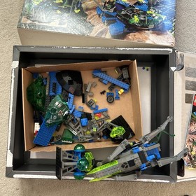 Lego Insectoids: 6977) Arachnoid Star Base With Instructions