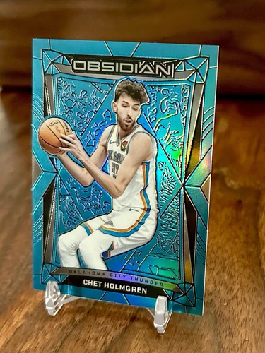 2023-24 Panini Obsidian Chet Holmgren #30 Electric Etch Blue Flood /16 Low POP