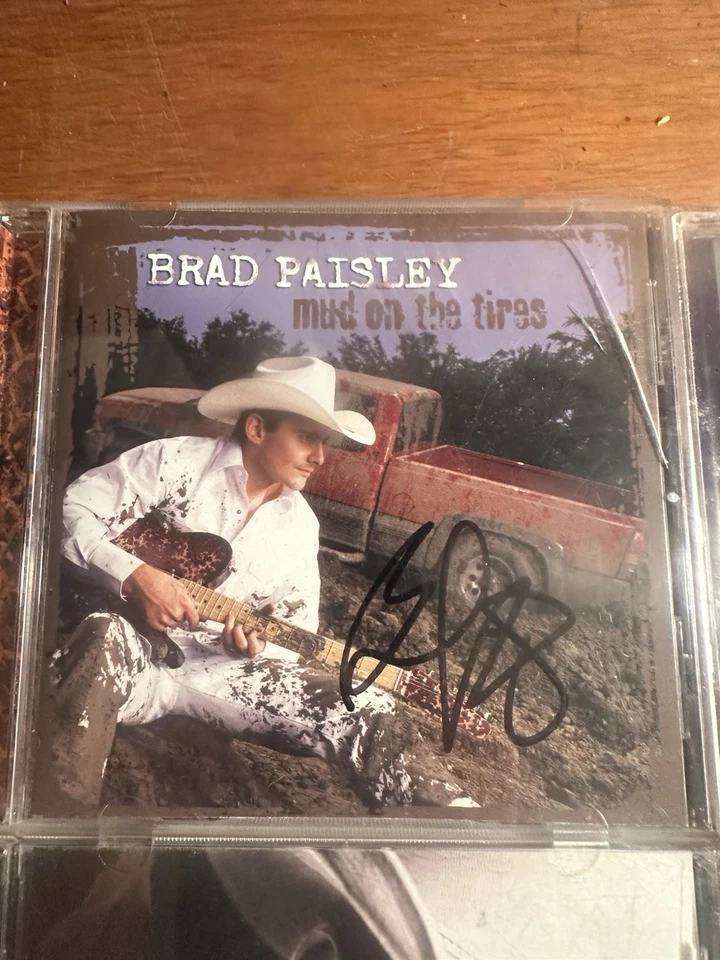 Brad Paisley Lot Of 4 CDs The Mud On the Tires Cd Is Signed Great Country Music Foto 3 de 4