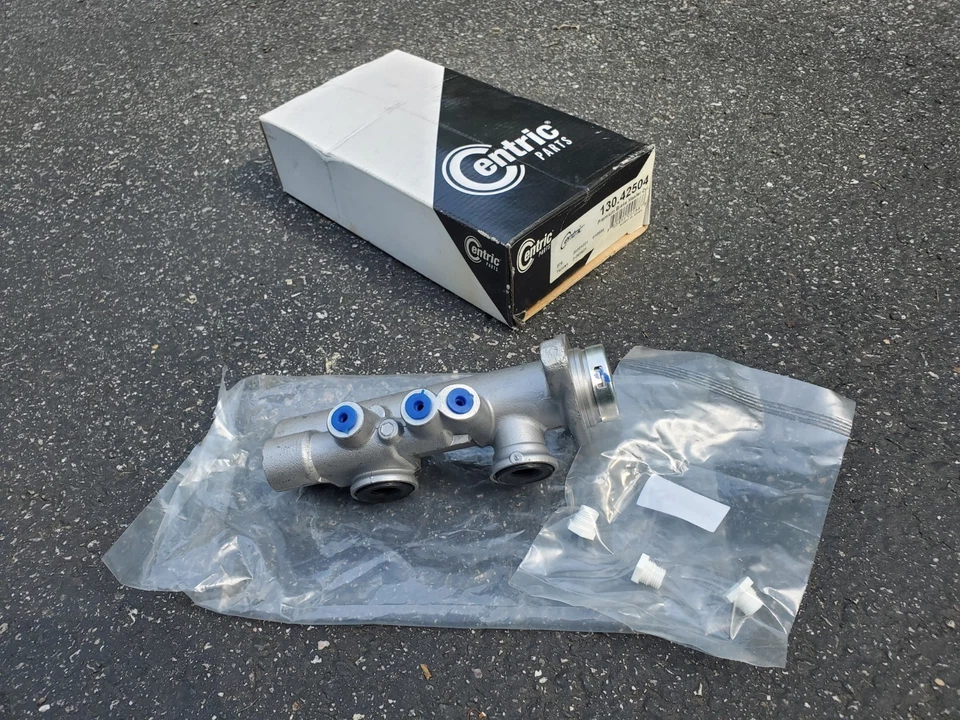 Brake Master Cylinder-Premium Centric 130.42504 fits 89-93 Nissan 240SX - Image 2 of 4