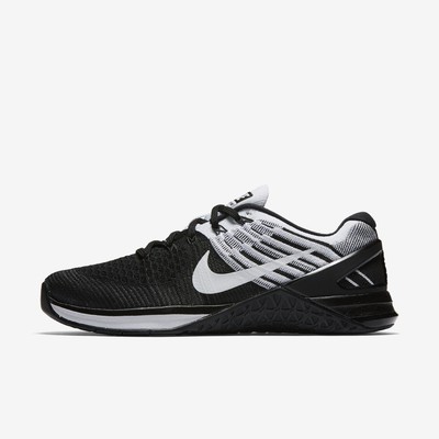 womens nike metcon dsx