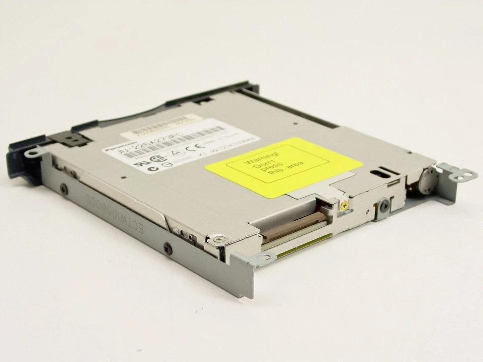 Unidad de disquete Toshiba K000833220 1,44 MB - Satellite 1105 JU-226A273FC - Sin cable Foto 2 de 3