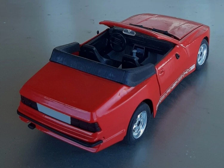 Bburago Burago Majorette Porsche 944 Turbo 1/24 - Immagine 2 di 2