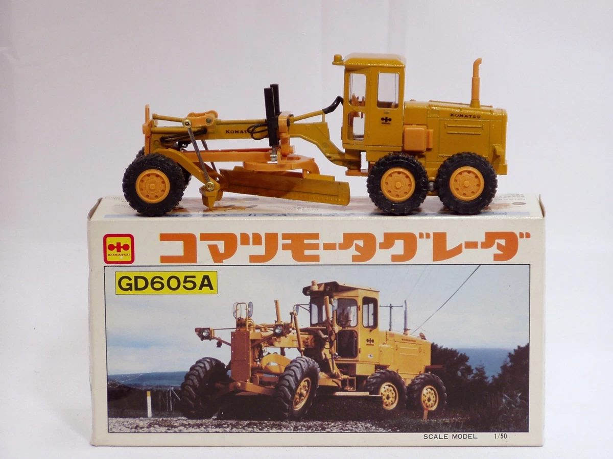 コマツ　モータグレーダ　GD605A 模型　重機　プラモデル　箱付 コマツ モータグレーダ GD605A 模型 重機 プラモデル 箱付 【公式通販】