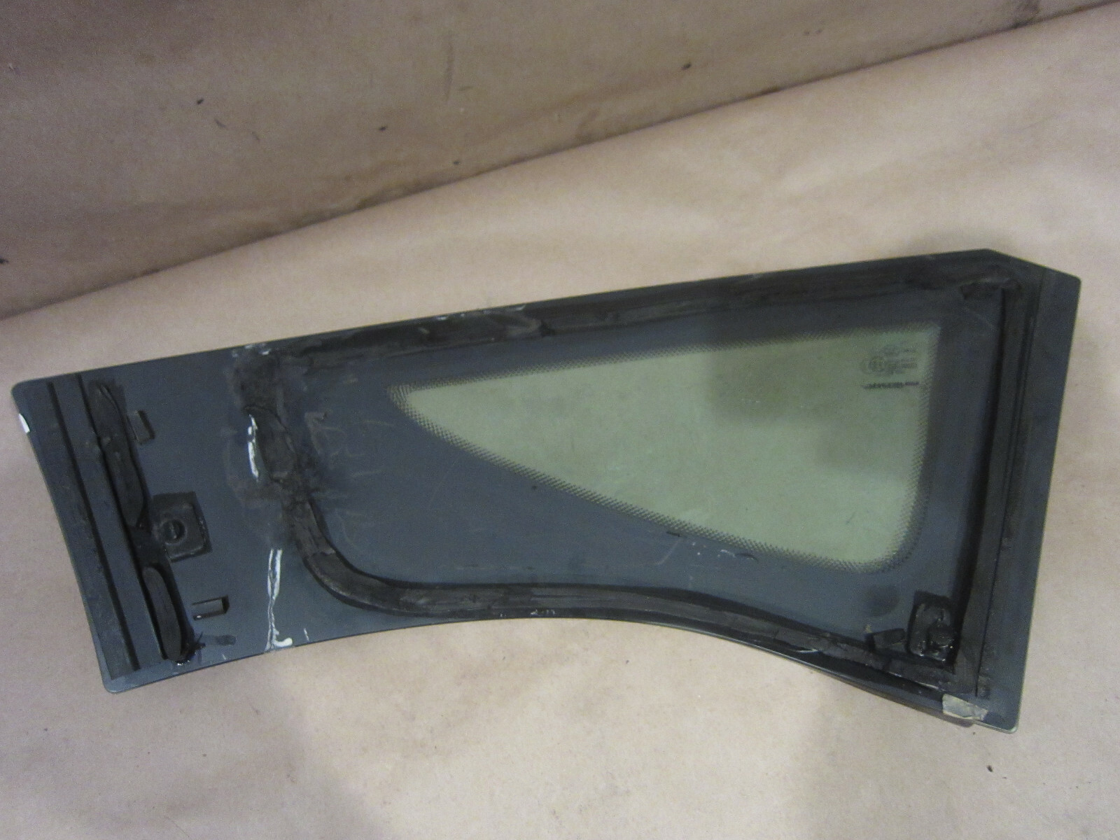 McLaren 570S - RH Rear Quarter Glass