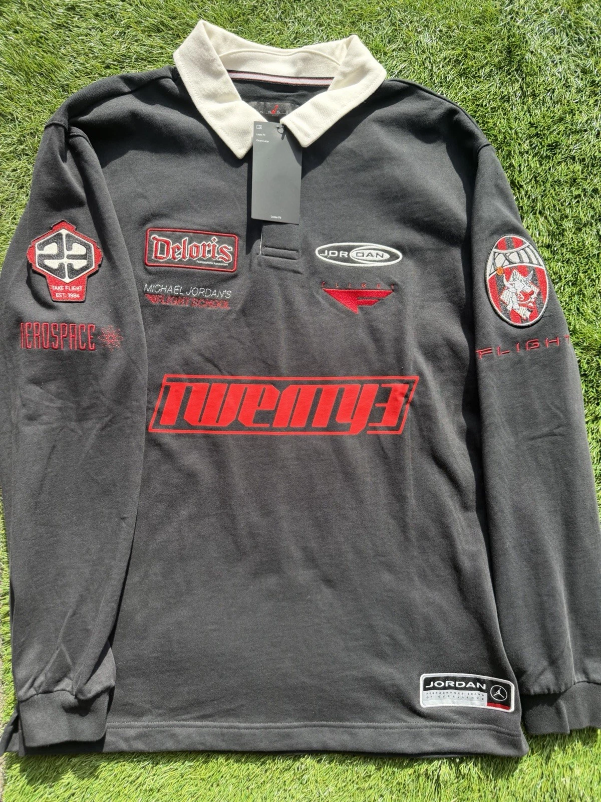 Men’s Medium | Air Jordan Essentials Long-Sleeve Rugby Shirt | HF9323-010 Loose
Opens in a new windo