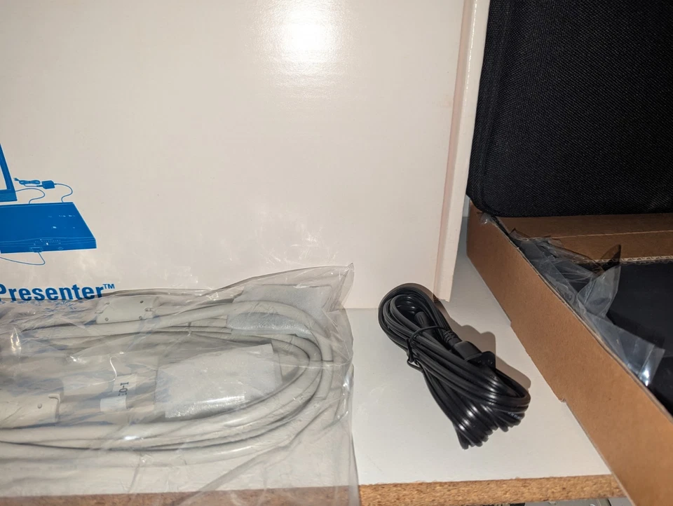 BRAND NEW - Texas Instruments TI-Presenter - Tv Display Console For Calculators - Image 3 of 4