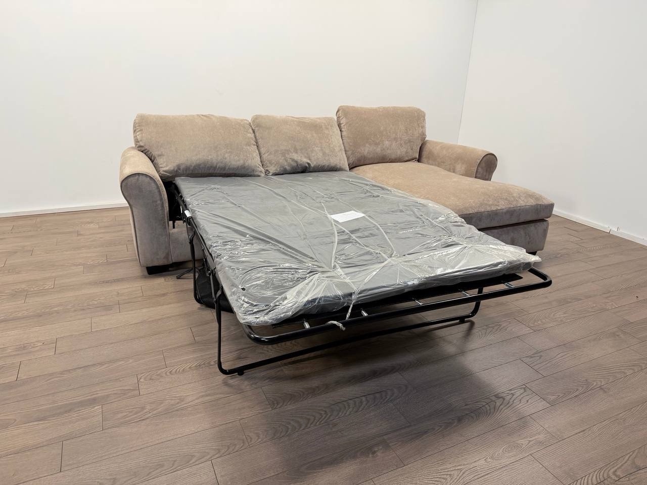 Taylor Right Hand Corner Chaise Sofa Bed – Beige