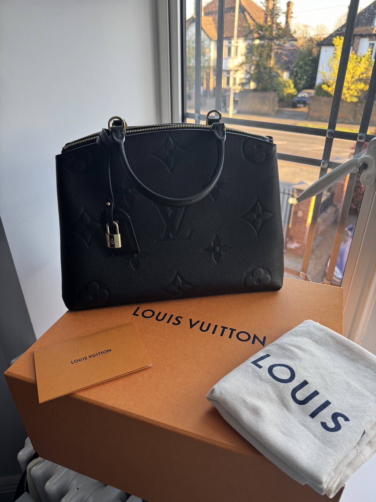 Louis Vuitton Grand Palais – Black Empreinte Leather – Pristine Condition