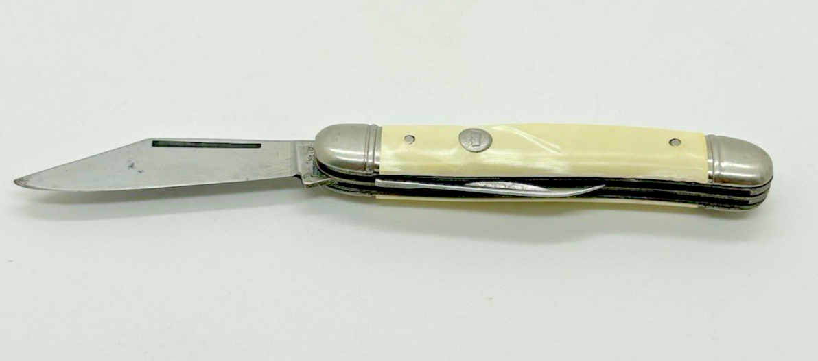 VTG Crown Imperial Providence USA 2 Blade Pocket Knife White With