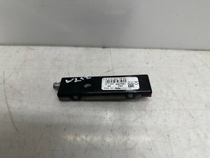 Mercedes W212 Antennenverstärker  A2128201689  A 212 820 16 89