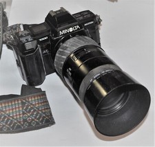 MINOLTA 7000 MAXXUM 35 MM CAMERA AF ZOOM 75-300mm 1:4.5 LENS GOOD CONDITION