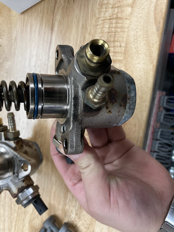 LOTE JUEGO 2 seguidores de leva de golpeteo AUDI S6 C7 ALTA PRESIÓN HPFP 079127025T Foto 3 de 4