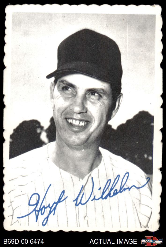 1969 Topps Deckle Edge #11 Hoyt Wilhelm Angels HOF Common Variation 5-EX Condition