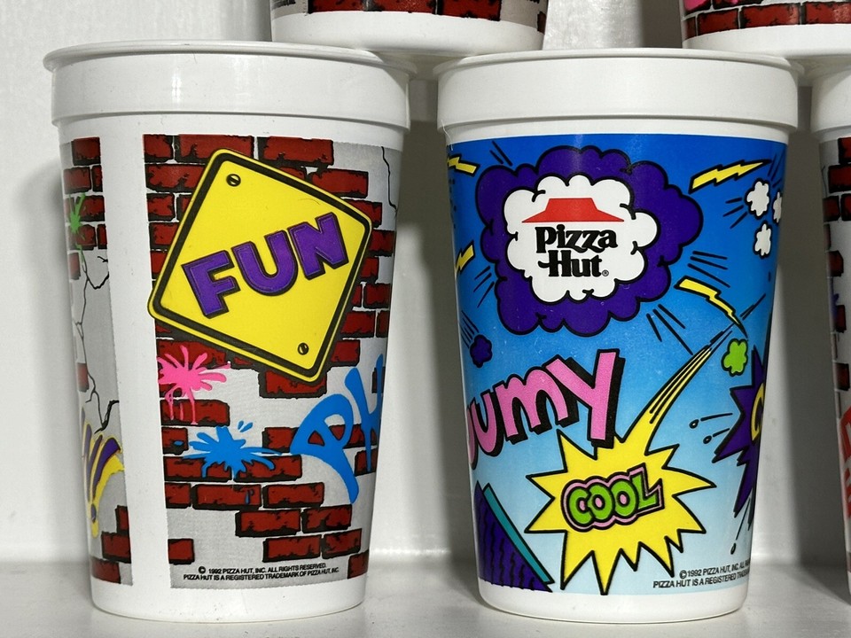 LOT (5) VTG 1992 Pizza Hut Plastic Kids Cup Hit the Hut Graffiti Brick ...