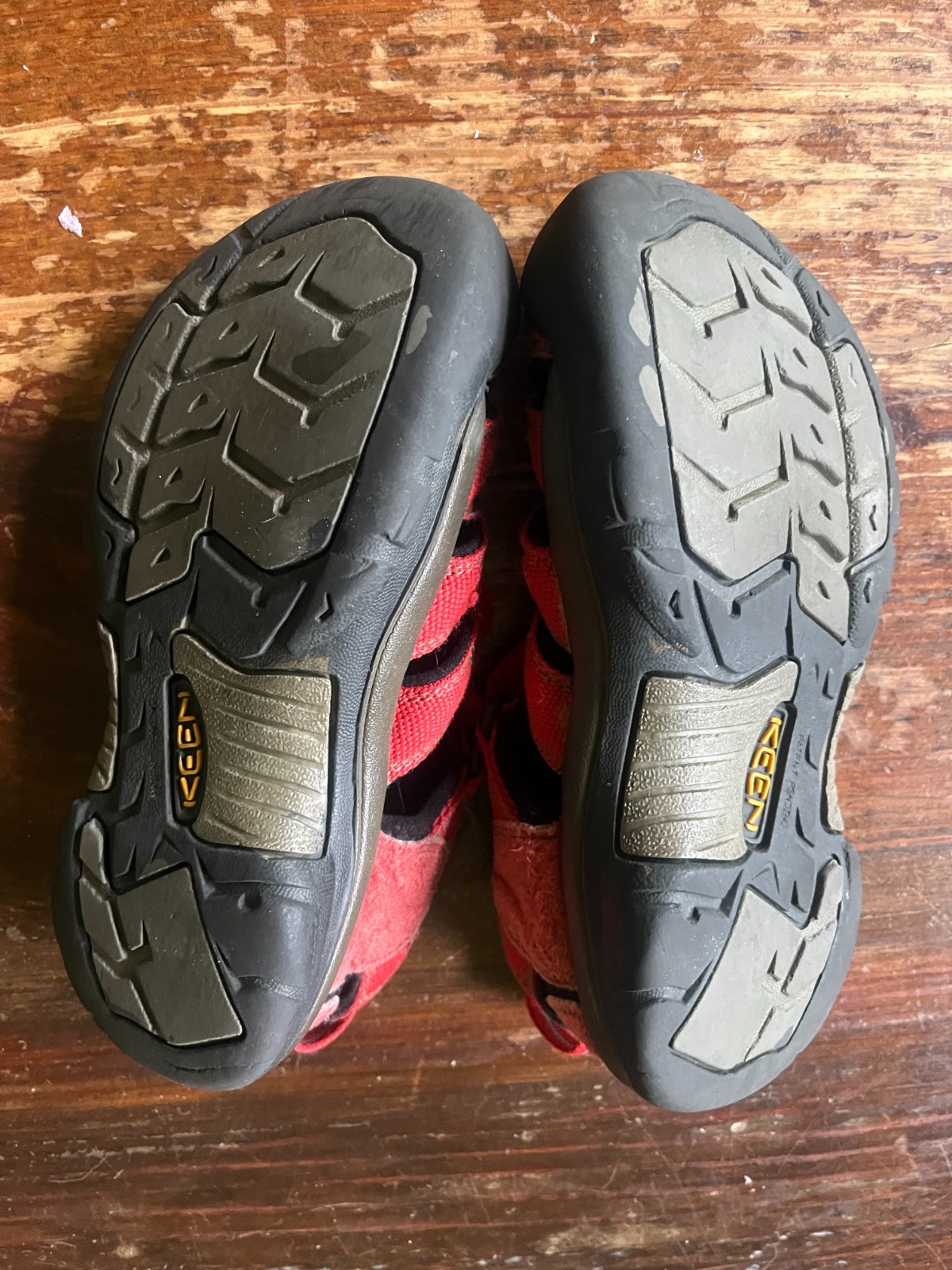 Sandali Keen Little Kids Newport H2 in nastro rosso gargoyle escursionismo outdoor taglia 13