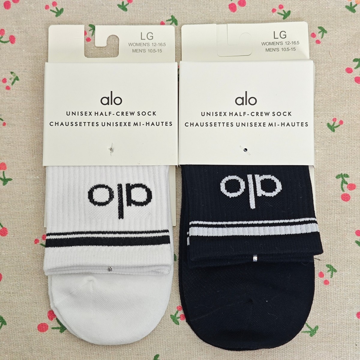 NEW Alo Yoga Unisex Half-Crew Socks Black & White 2-Pair Bundle