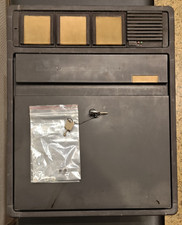 Siedle Vario 511 Briefkasten Sprechmodul TLM511-01 und 3 Klingelmodulen braun