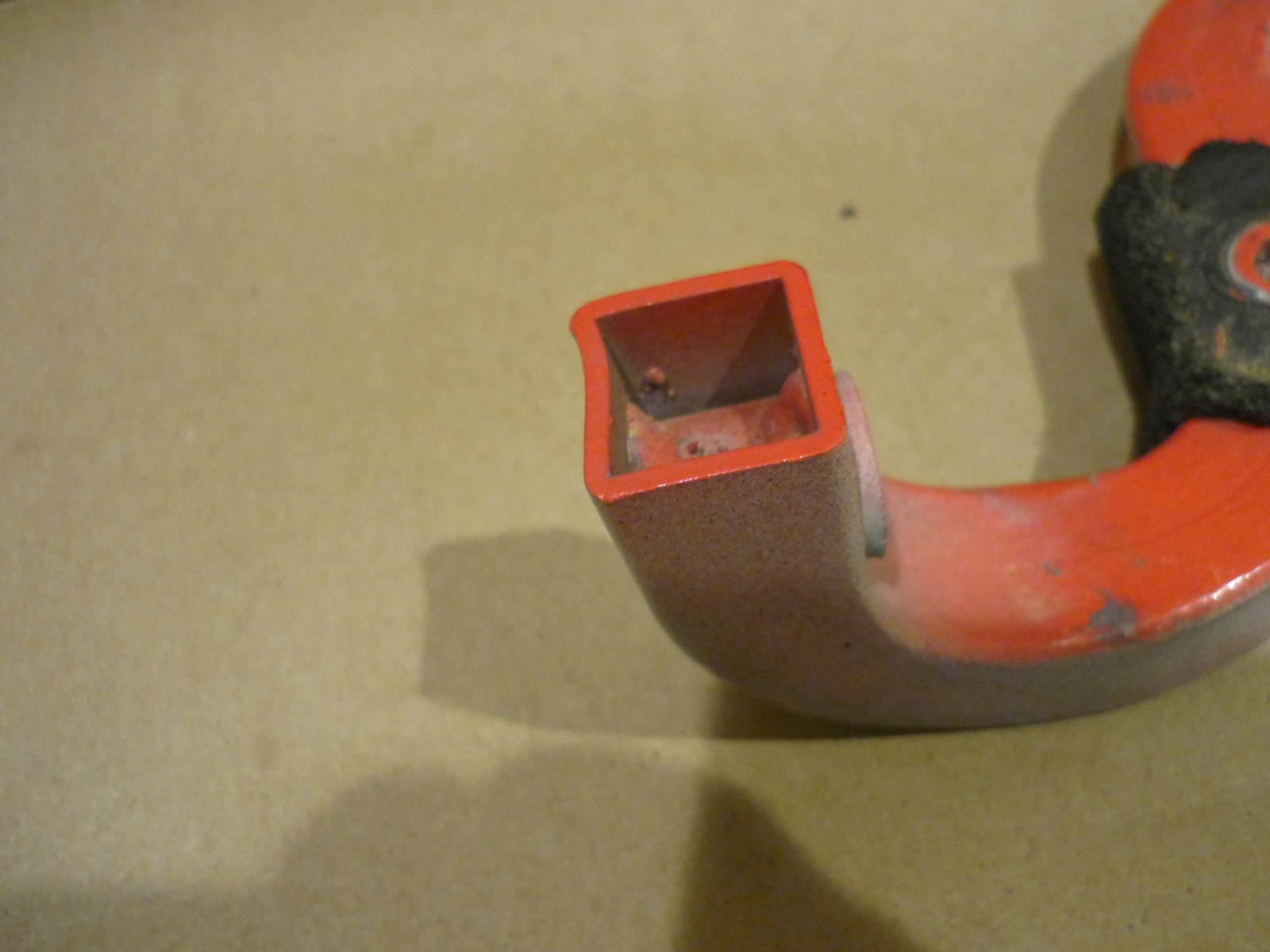 Ferrari 458, 488 - LH Luggage Compartment Tube Bracket- P/N 84652711
