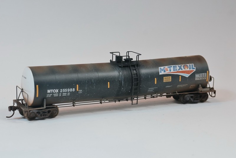 CDH HO Scale Custom Weathered Lot MTEX OIL 31K Walthers Tank Car Landman