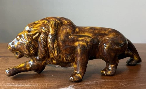 Vintage Mid-Century MCM McCoy Pottery Stalking Crouching Lion Figurine Statue 14