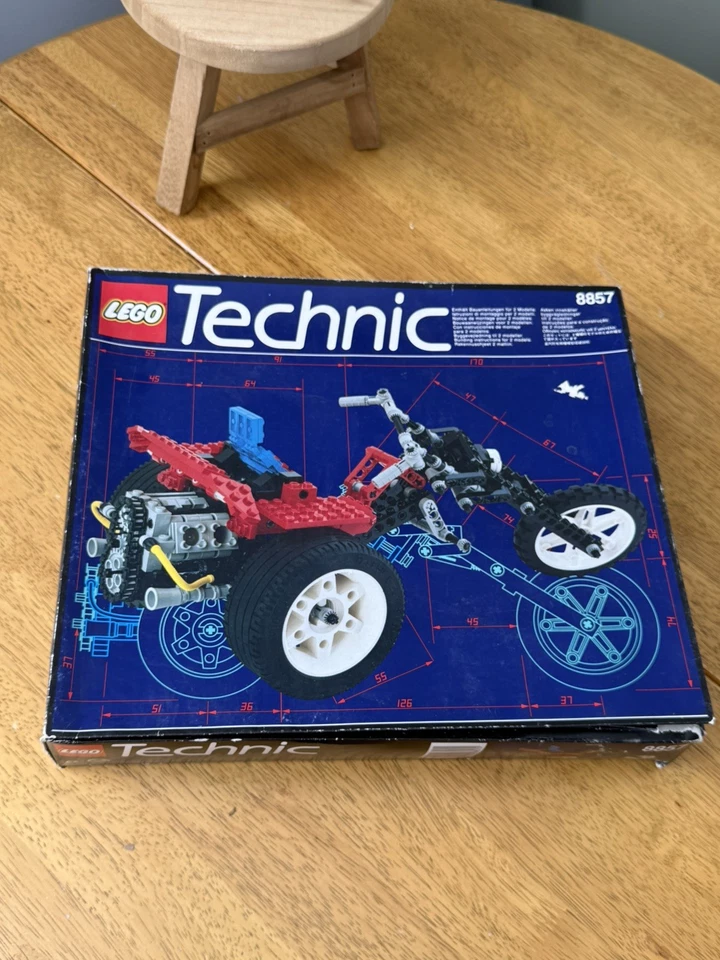 LEGO Technic 8857 Street Chopper / Trike, photo 1 of 5