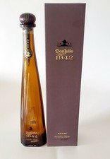 Botella Anejo Tequila Don Julio 1942 Coleccionable 750ml con Caja y Tapa (Vacía)