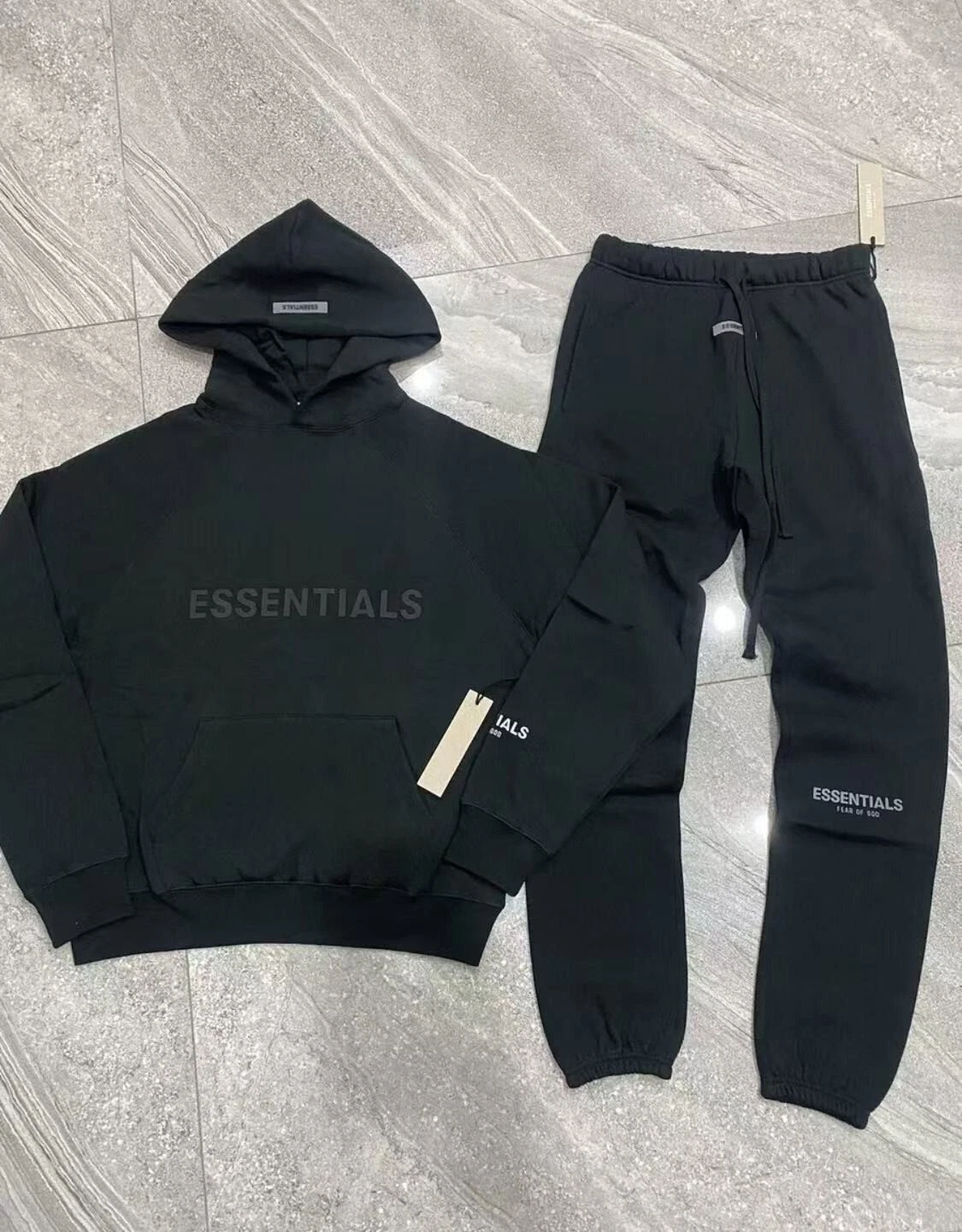 Tuta intera Fear of God Essentials taglia XL felpa e felpa con cappuccio