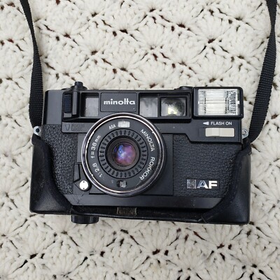 Vtg Minolta Hi-Matic AF Point & Shoot Film Camera 38mm F2.8
