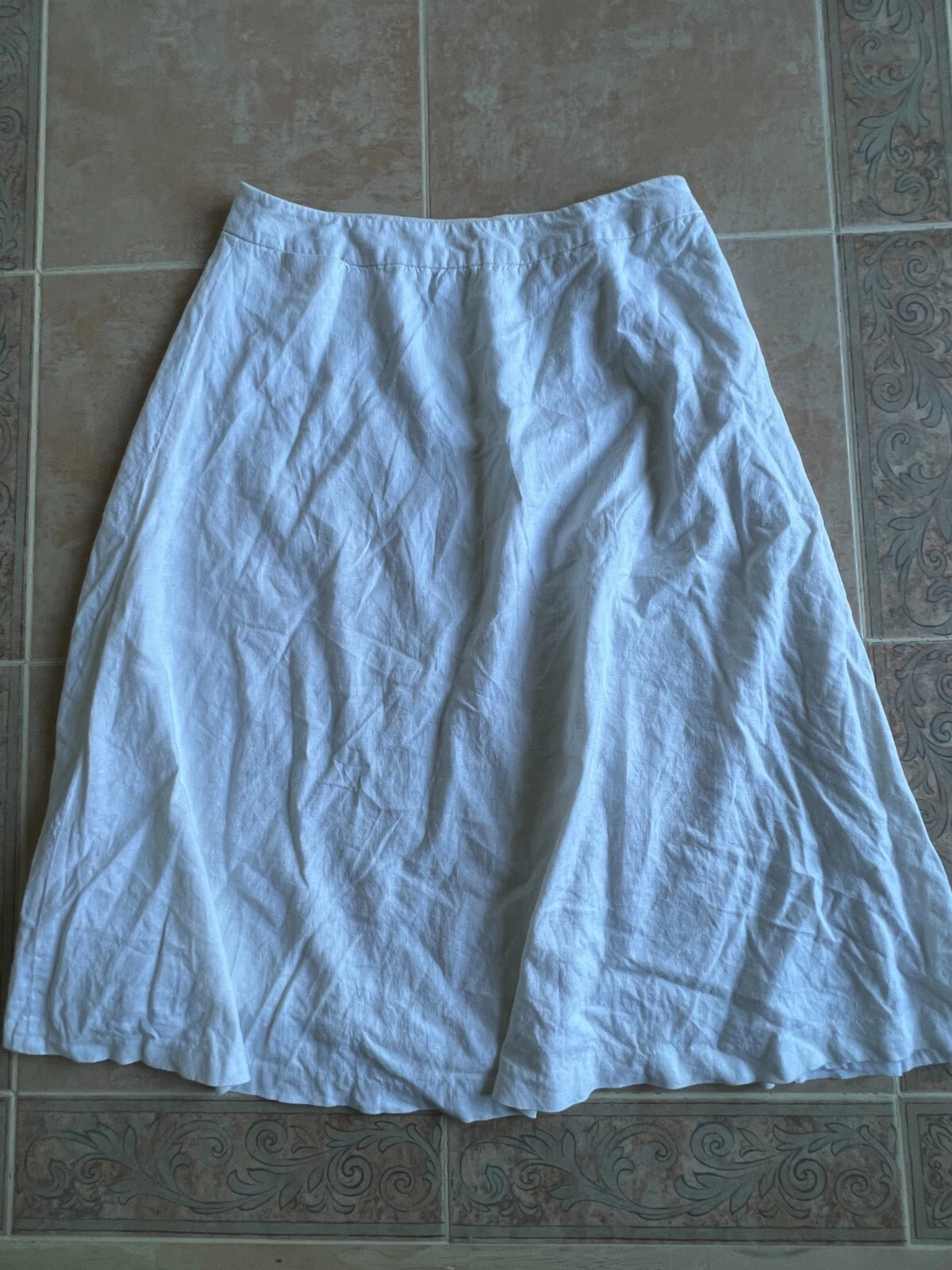 Covington stretch linen blend skirt white eggshell Size 10