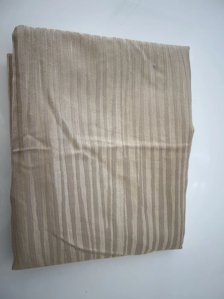 DONNA KARAN 反光金 (1) 欧元 Sham-185 美元 - 全新 — 第 3/3 张图片