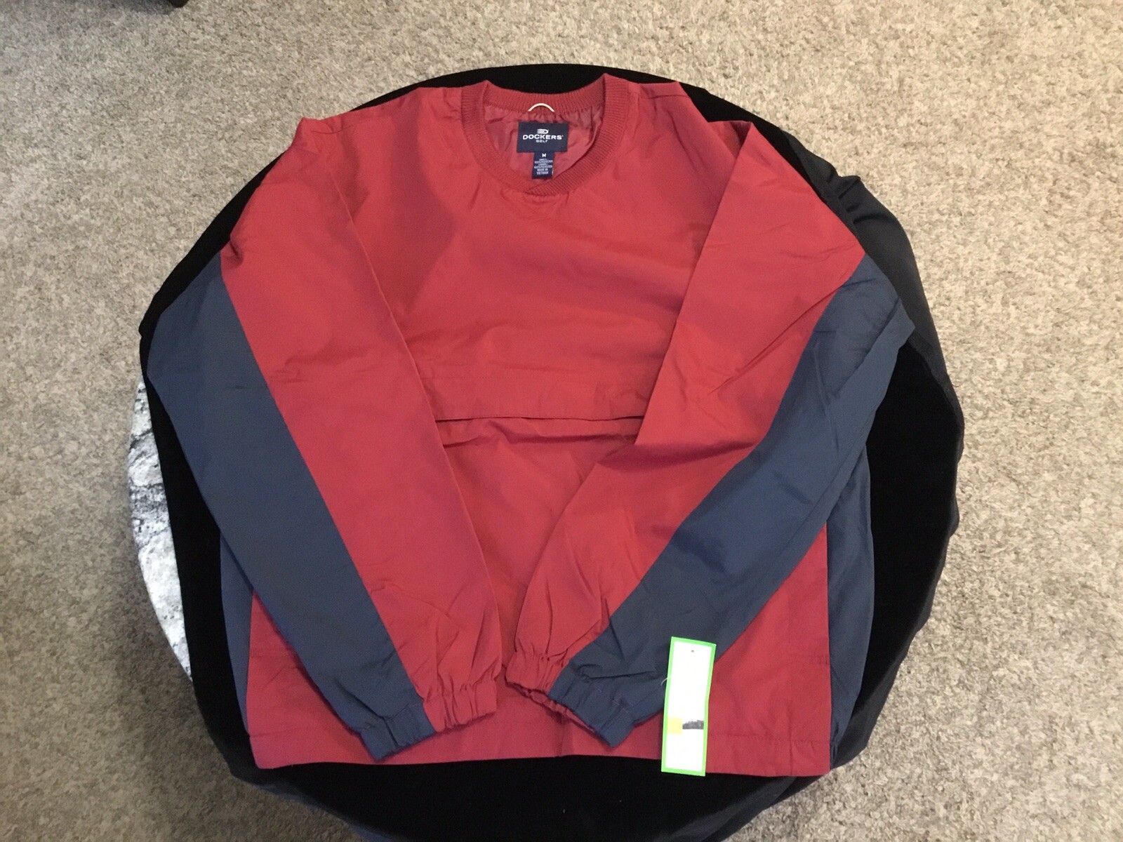 NWT Dockers Golf VNeck Pullover Windbreaker Wind Shirt Men’s Size