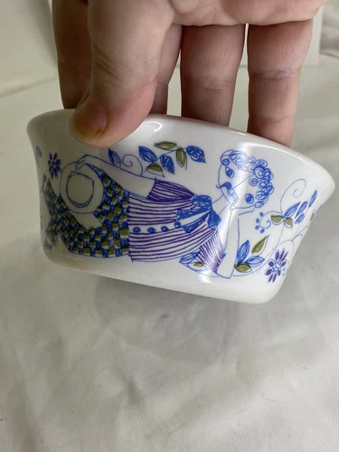 Vintage Figgjo Handled Bowl Lotte Turi Design Norway Man Reclining MCM 5"