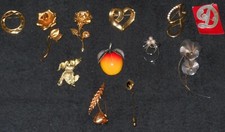 1 LOT 12 VINTAGE PINS VGC