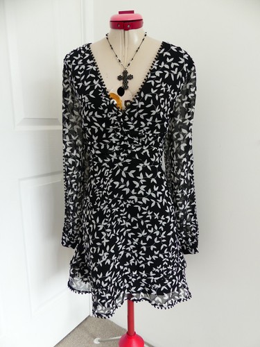 KEEPSAKE THE LABEL Black White DRESS Size L Aus 12 NWT Long Sleeve Cottagecore - Picture 3 of 7