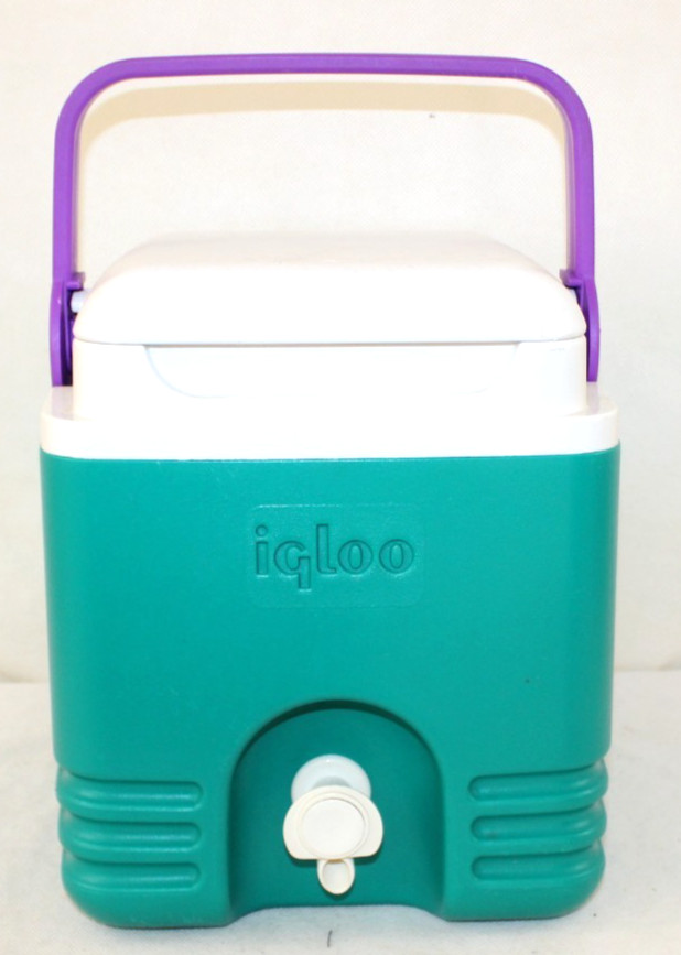 Ice Chest Water Dispenser 6 Cans