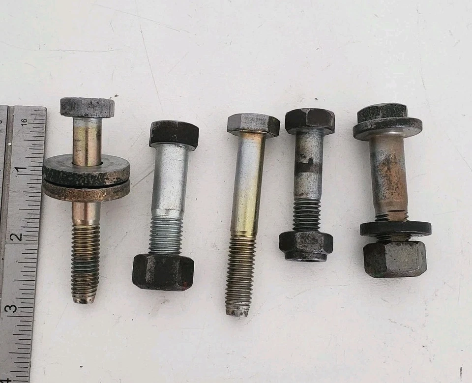 5 piezas 86-91 PORSCHE 944 SUSPENSIÓN DELANTERA BRAZO CONTROL AJUSTE EXCÉNTRICO PERNOS INCLINABLES Foto 2 de 2