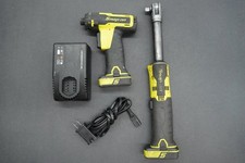 Snap On Cordless Long Neck Ratchet 38 Dr. Screwdriver 14 Dr. 14.4v Battery