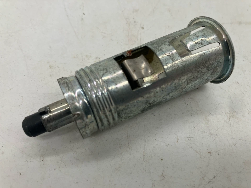 Enchufe especial para encendedor de cigarrillos Buick Roadmaster 50-53 NOS 7004711 Foto 3 de 4