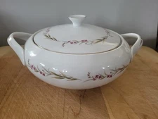 PRESTIGE COVERED SERVING DISH SIDE HANDLES JAPAN