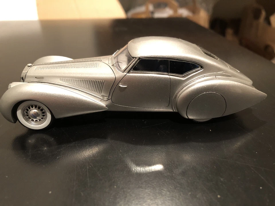 Spark 1937 Silver Delage D8 120 Pourtout Diecast Model Car - Scale 1:43 - Rare! - Image 3 of 4