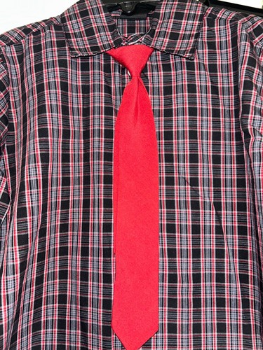 BOYS' VAN HEUSEN 3-PIECE SET - red black grey PLAID SHIRT PANTS TIE size 5 EUC - Picture 3 of 3